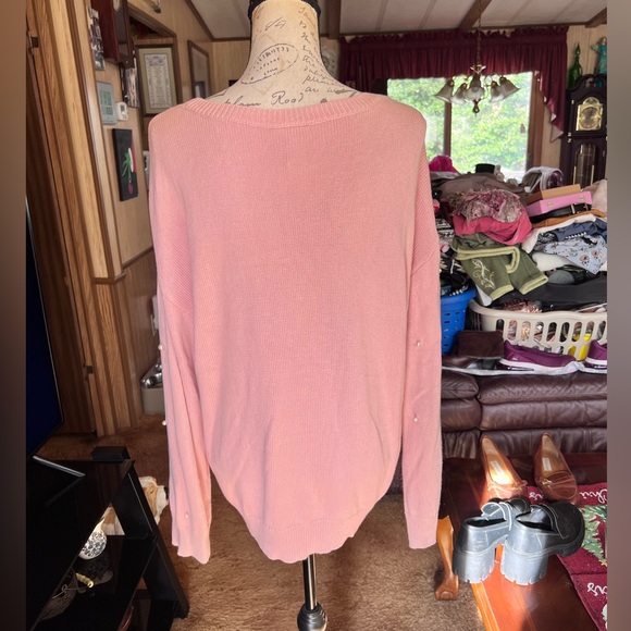 Women’s St. John's Bay pink sweater with faux pearl embellishments. - Picture 6 of 14